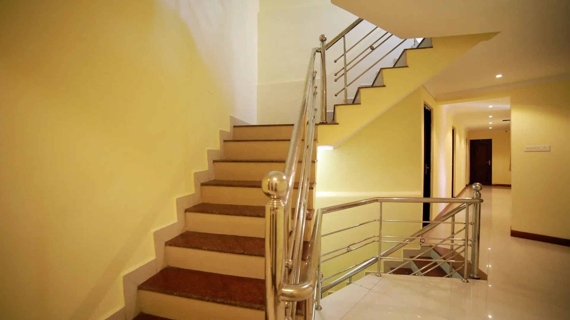 Hotel Oyo 8214 Malabar Plaza Residency 1 Kochi 3*,  India