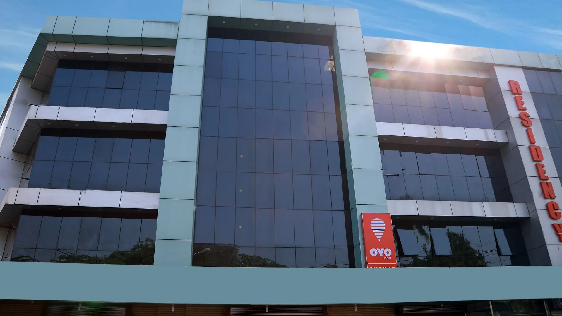 Oyo 8214 Malabar Plaza Residency 1 Hotel Kochi
