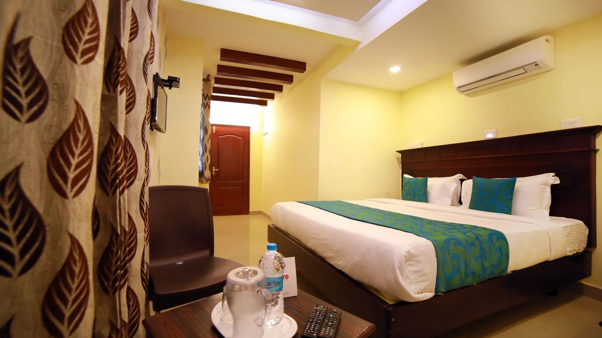 Oyo 8214 Malabar Plaza Residency 1 Hotel Kochi